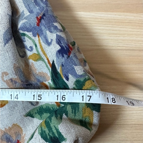 Floral Carpet Bags of America HandBag with Wooden Handles - Picture 6 of 10